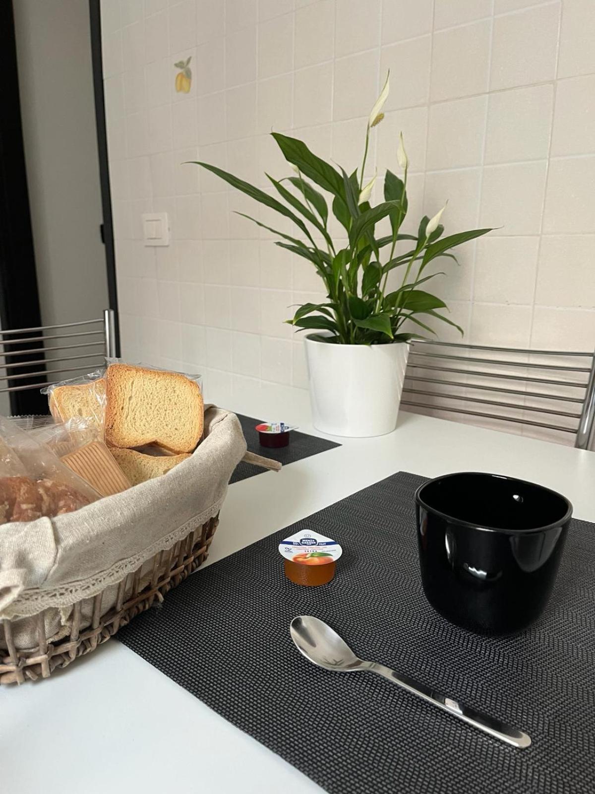 Luna Apartment Civitavecchia Bagian luar foto
