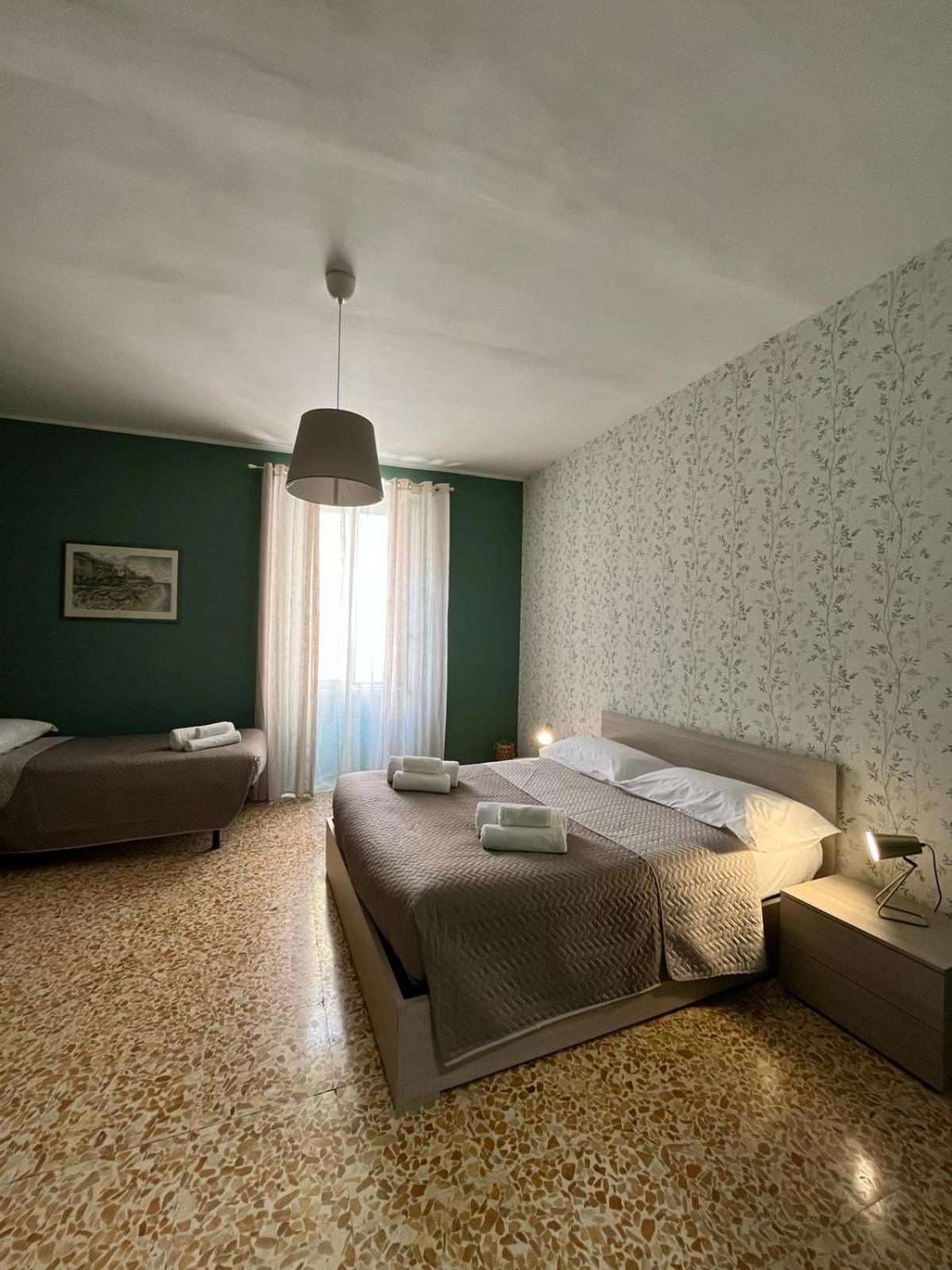 Luna Apartment Civitavecchia Bagian luar foto