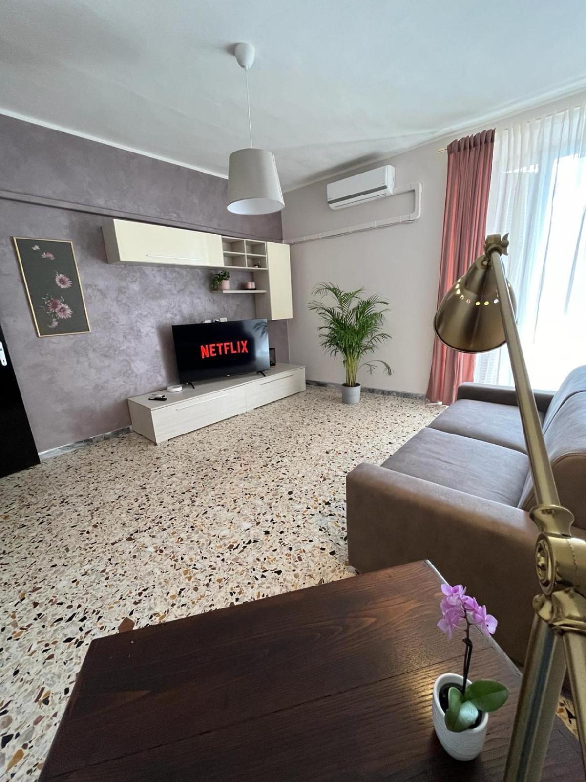 Luna Apartment Civitavecchia Bagian luar foto